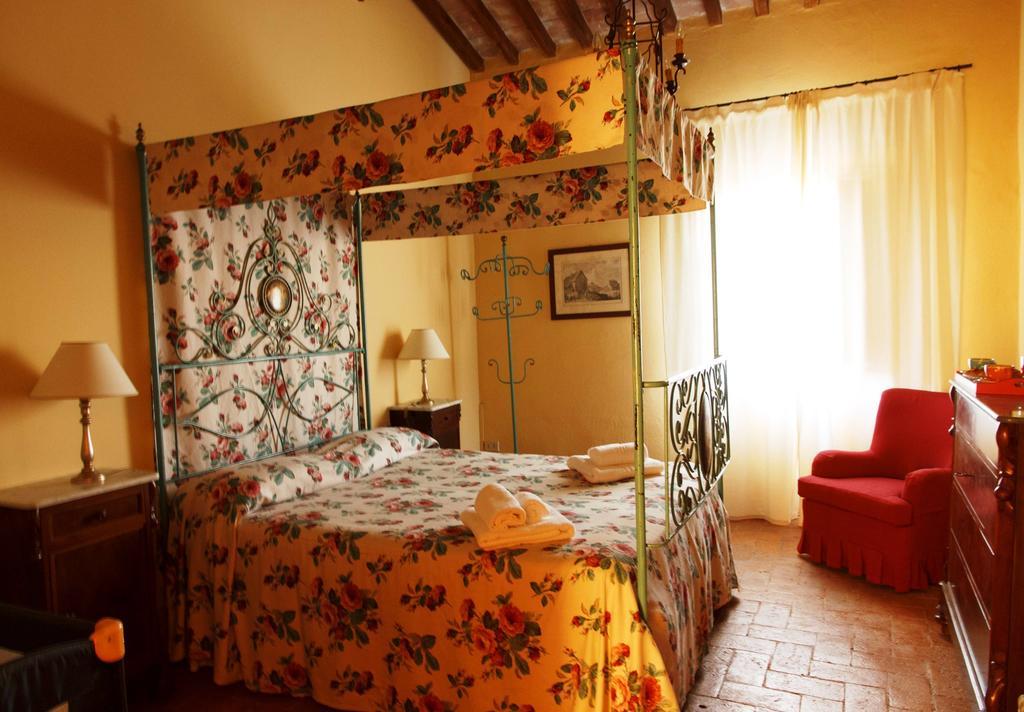 فيلا Agriturismo La Volta كاشينا الغرفة الصورة